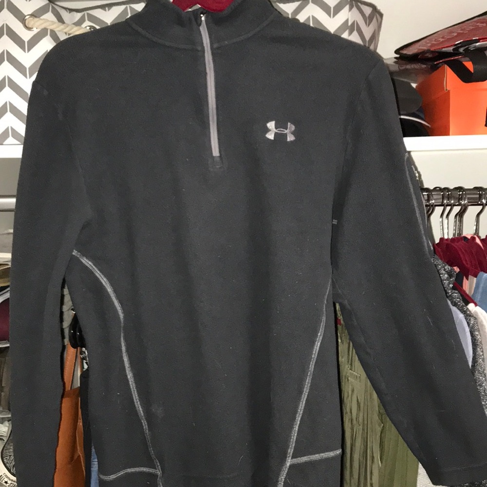 UA Quarter Zip